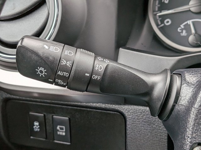 Used 2022 Toyota Tacoma Limited image 14