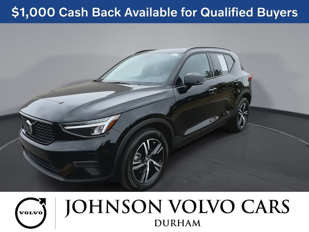 New 2026 Volvo XC40 B5 Core w/ Climate Package AWD/4WD image 4