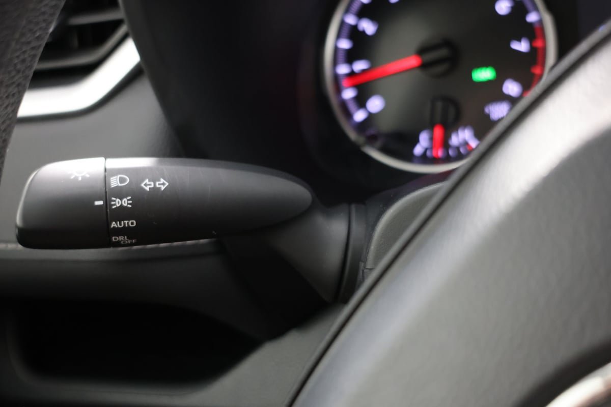 Used 2022 Toyota RAV4 XLE AWD/4WD image 23