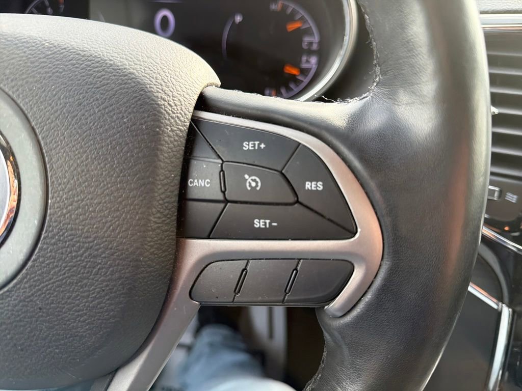 Used 2021 Jeep Grand Cherokee Limited image 22