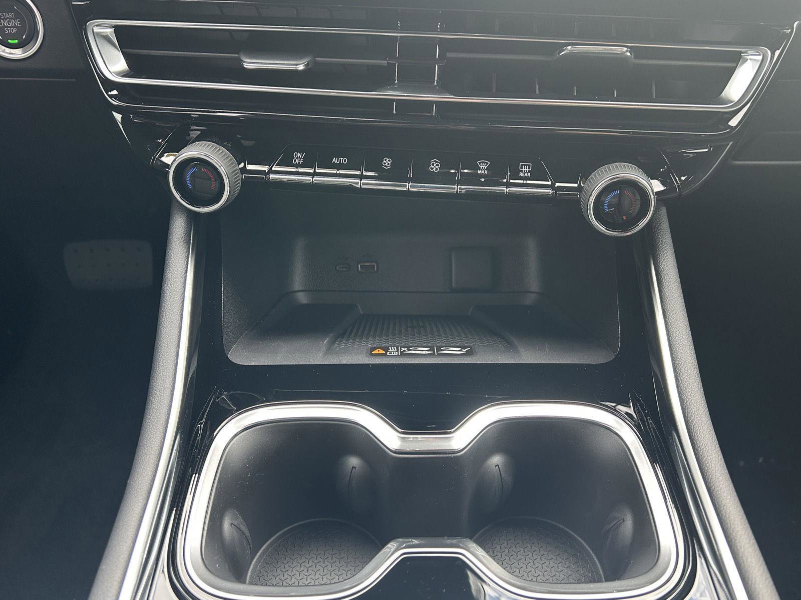 New 2026 Chevrolet Traverse Z71 w/ Driver Confidence Package image 14