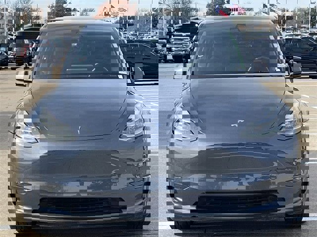 Used 2023 Tesla Model Y Long Range image 8