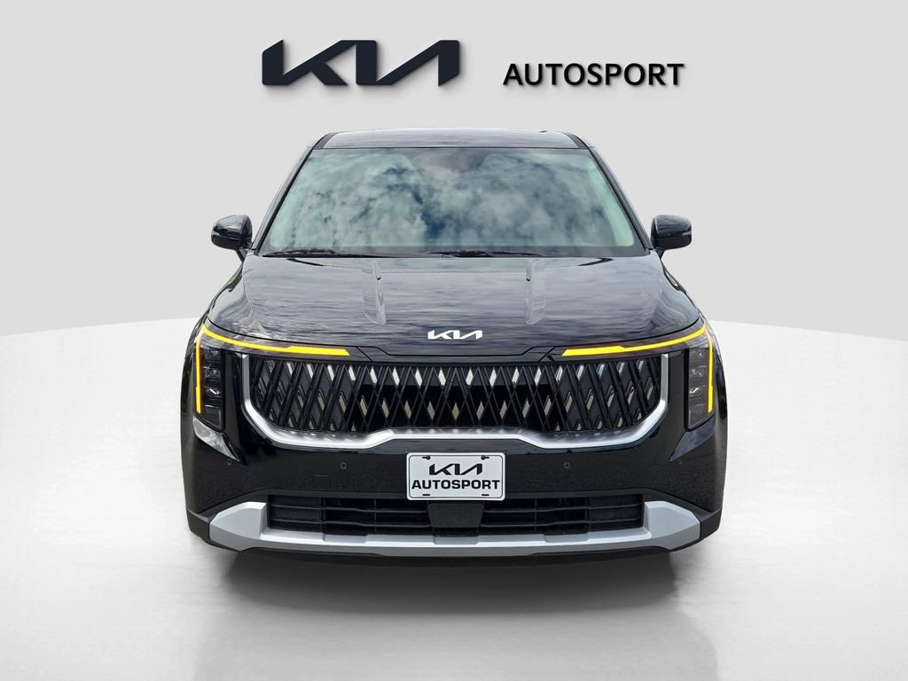 Certified 2025 Kia Carnival FWD image 8