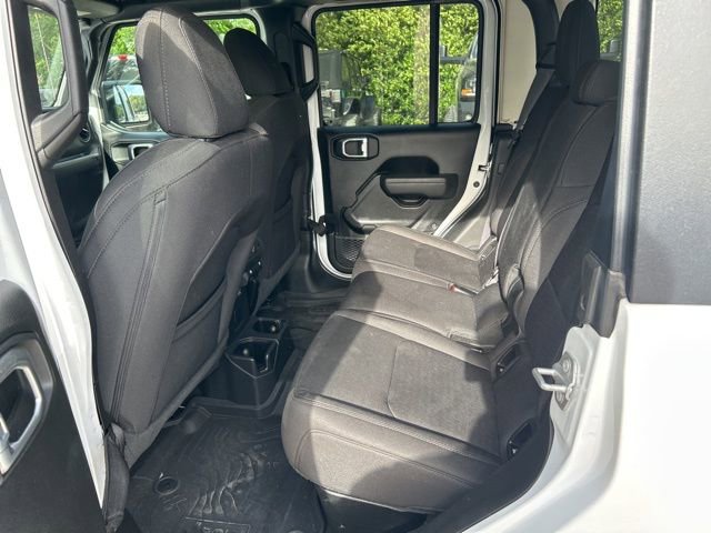 Used 2022 Jeep Gladiator Willys image 6