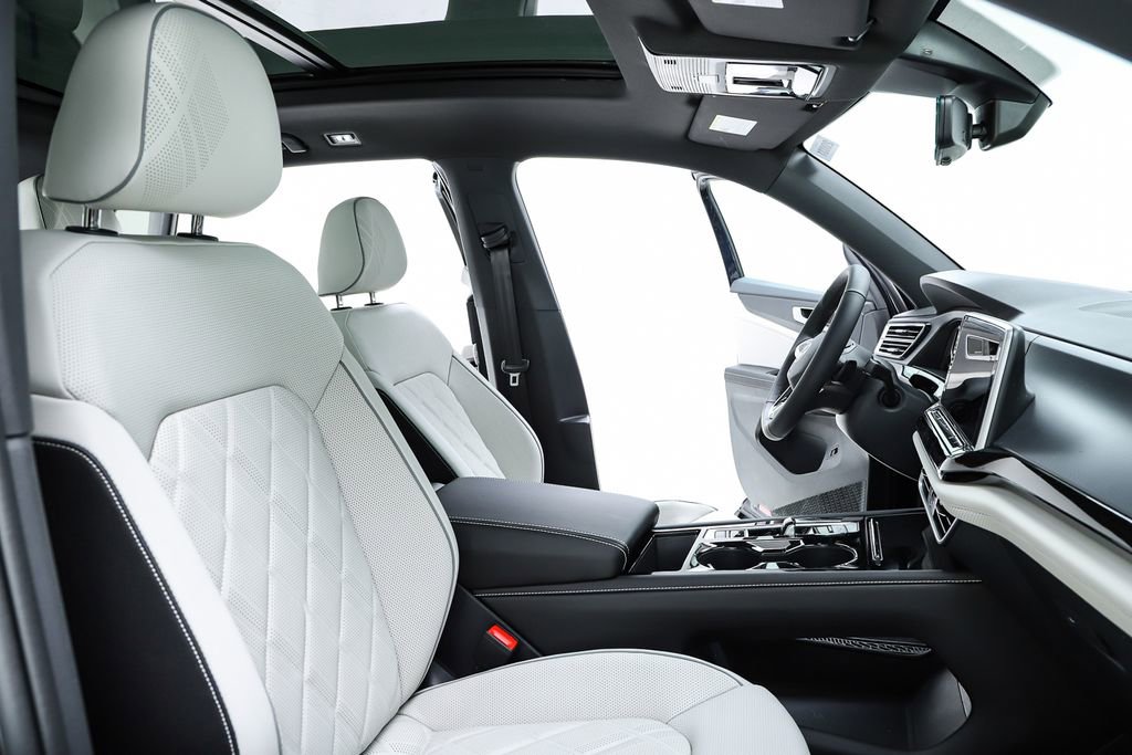 New 2025 Volkswagen Atlas Cross Sport SEL Premium R-Line image 36