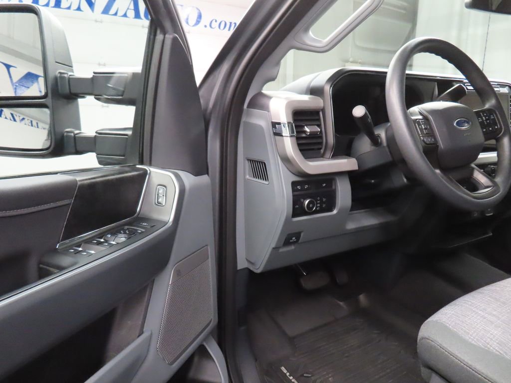Used 2024 Ford F250 XLT w/ Black Appearance Package image 63