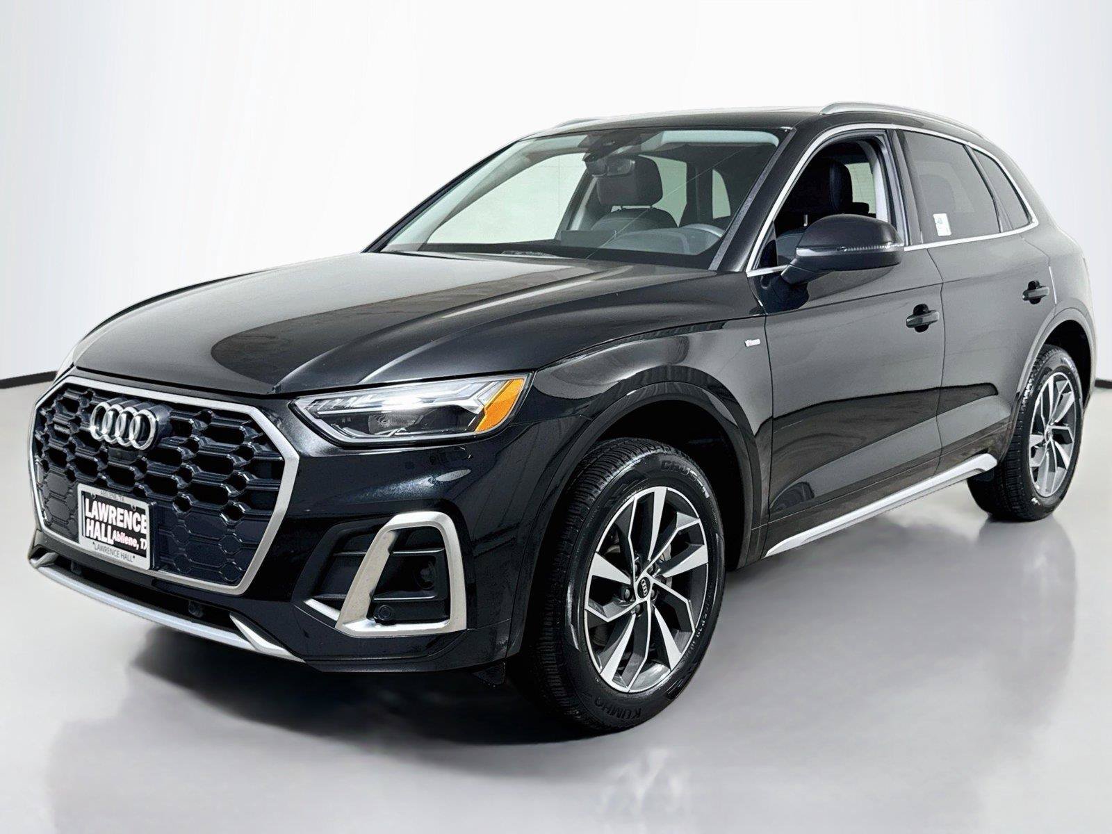 Used 2023 Audi Q5 2.0T Premium Plus w/ Premium Plus Package AWD/4WD image 1