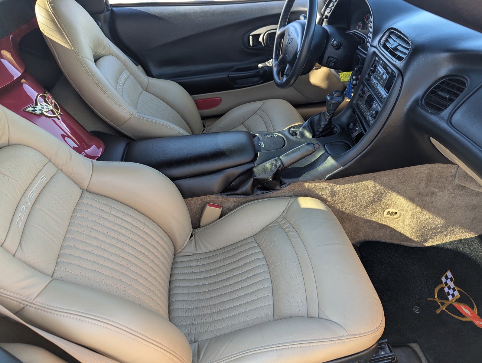 Used 2004 Chevrolet Corvette Convertible w/ Preferred Equipment Group image 15