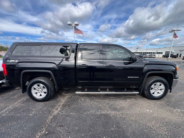 Used 2015 GMC Sierra 1500 SLE w/ SLE Value Package AWD/4WD image 4