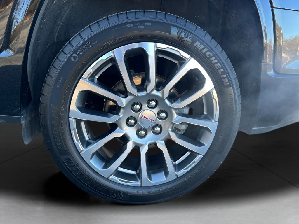 Used 2022 GMC Acadia Denali w/ Denali Ultimate Package image 8