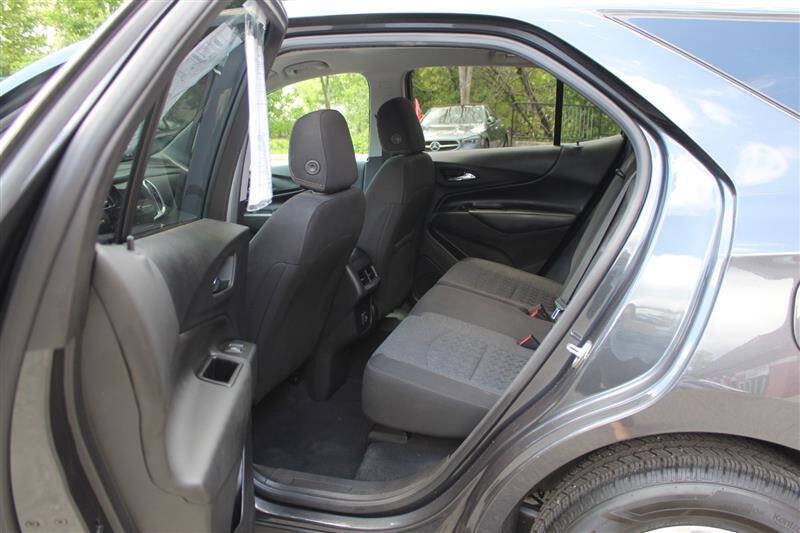 Used 2023 Chevrolet Equinox LT AWD/4WD image 23