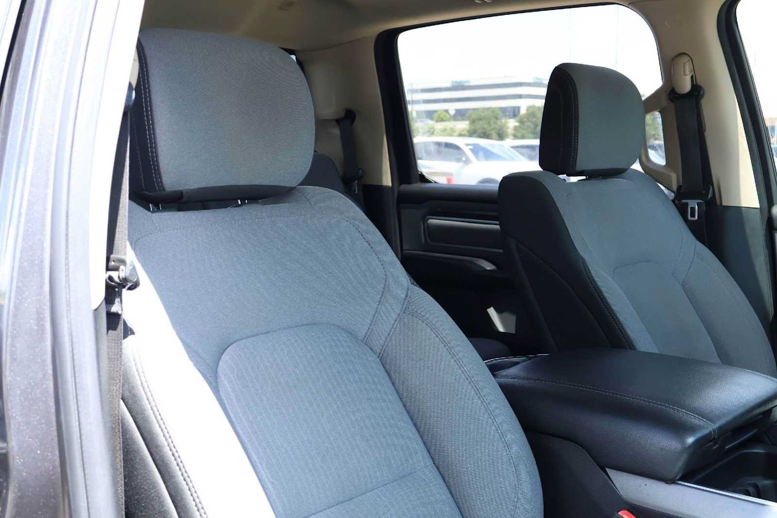 Used 2019 RAM 1500 Big Horn AWD/4WD image 14