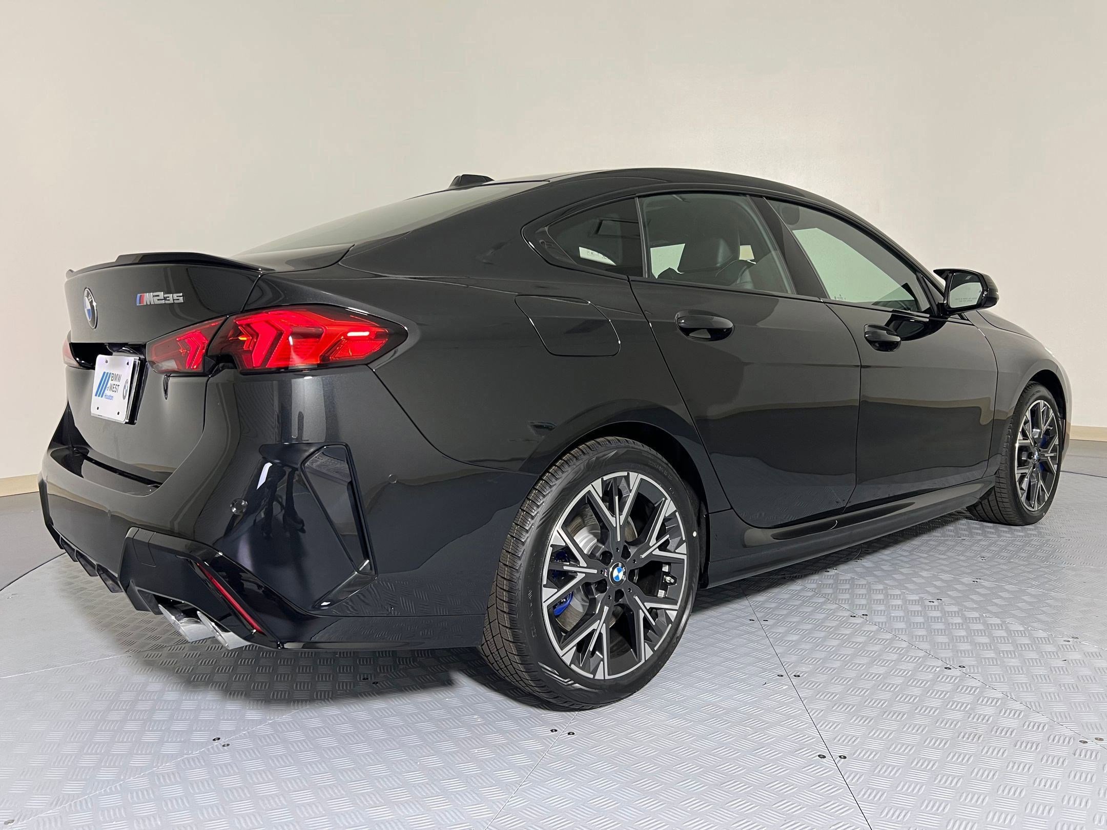 Used 2025 BMW M235i xDrive w/ Premium Package AWD/4WD image 9