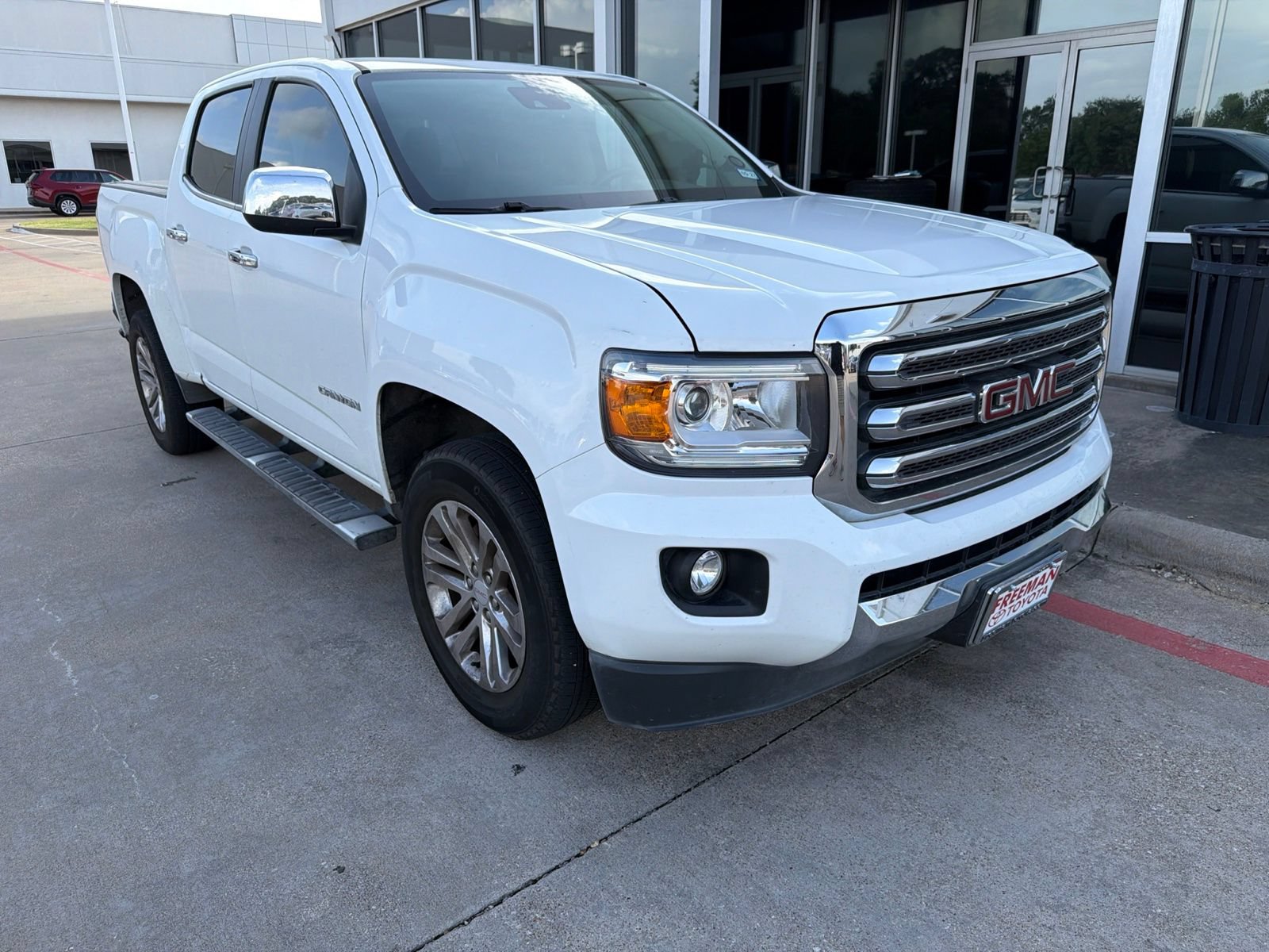 Used 2015 GMC Canyon SLT w/ Driver Alert Package RWD image 4