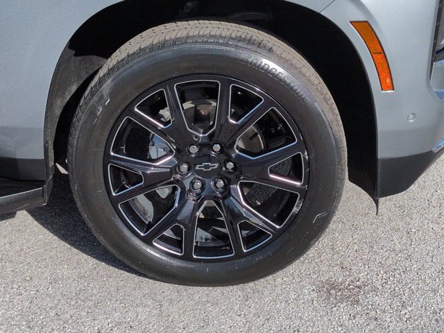 Used 2025 Chevrolet Tahoe LS w/ LPO, Dark Essentials Package RWD image 10