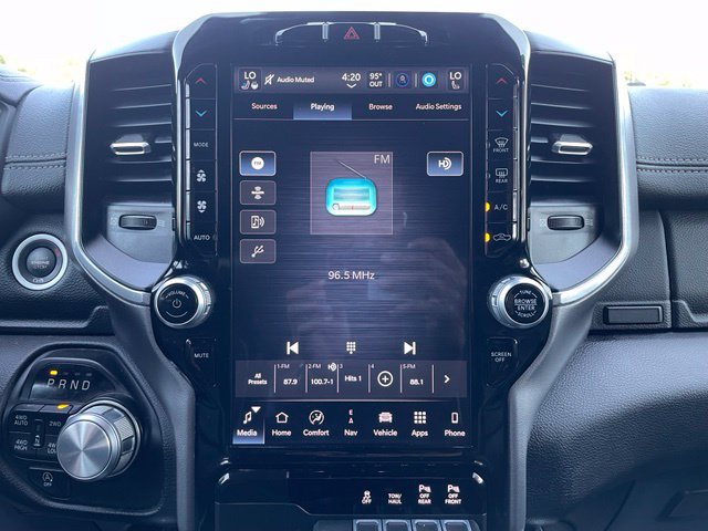 Used 2023 RAM 1500 Laramie AWD/4WD image 19