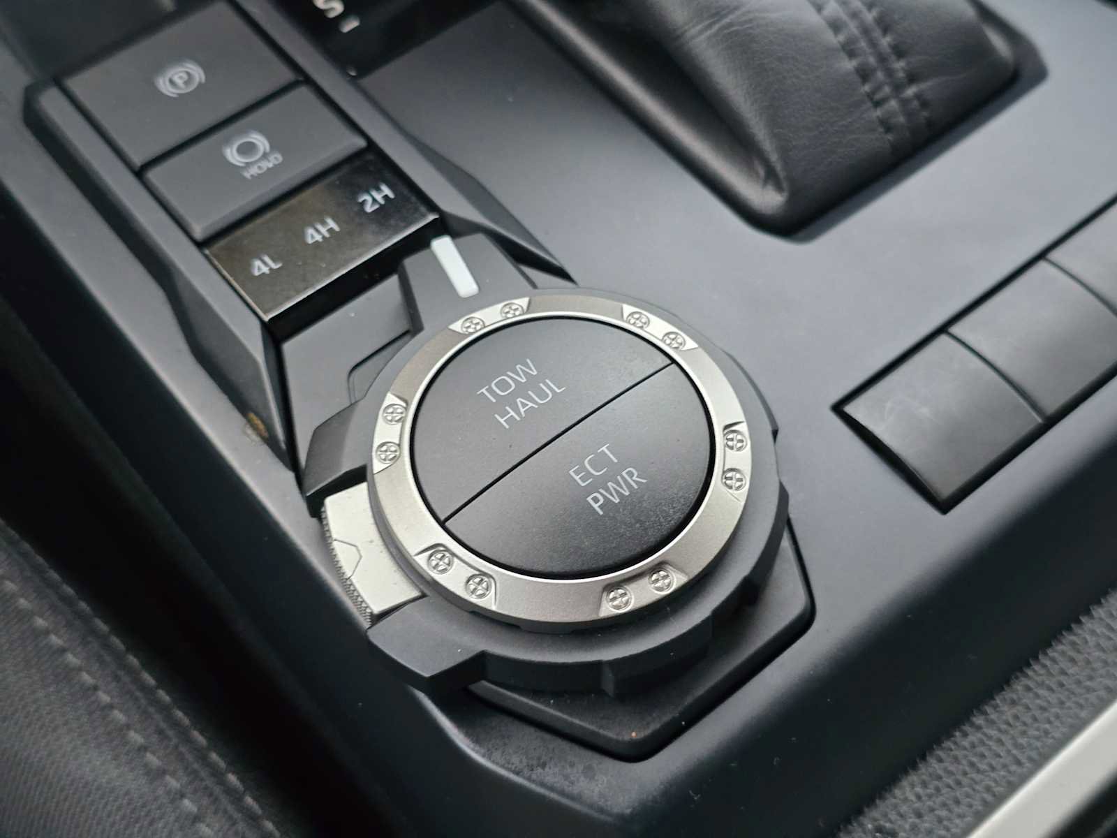 Certified 2025 Toyota Tacoma SR5 image 33