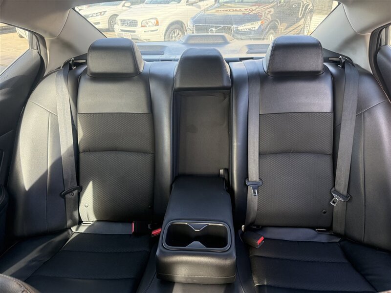 Used 2019 Nissan Altima 2.5 SR FWD image 8