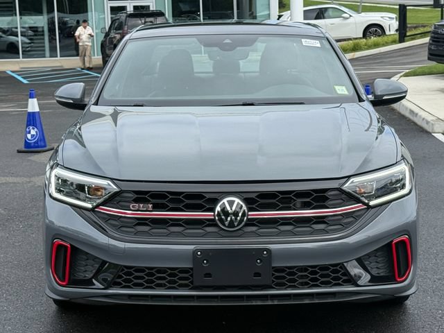 Used 2022 Volkswagen Jetta GLI Autobahn FWD image 3
