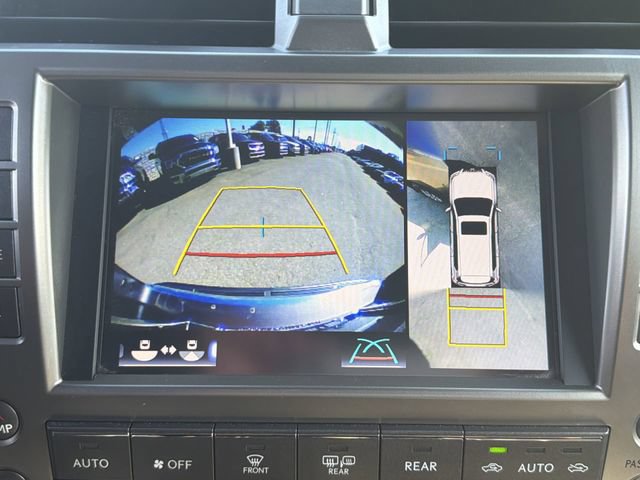 Used 2020 Lexus GX 460 Luxury w/ Accessory Package AWD/4WD image 17