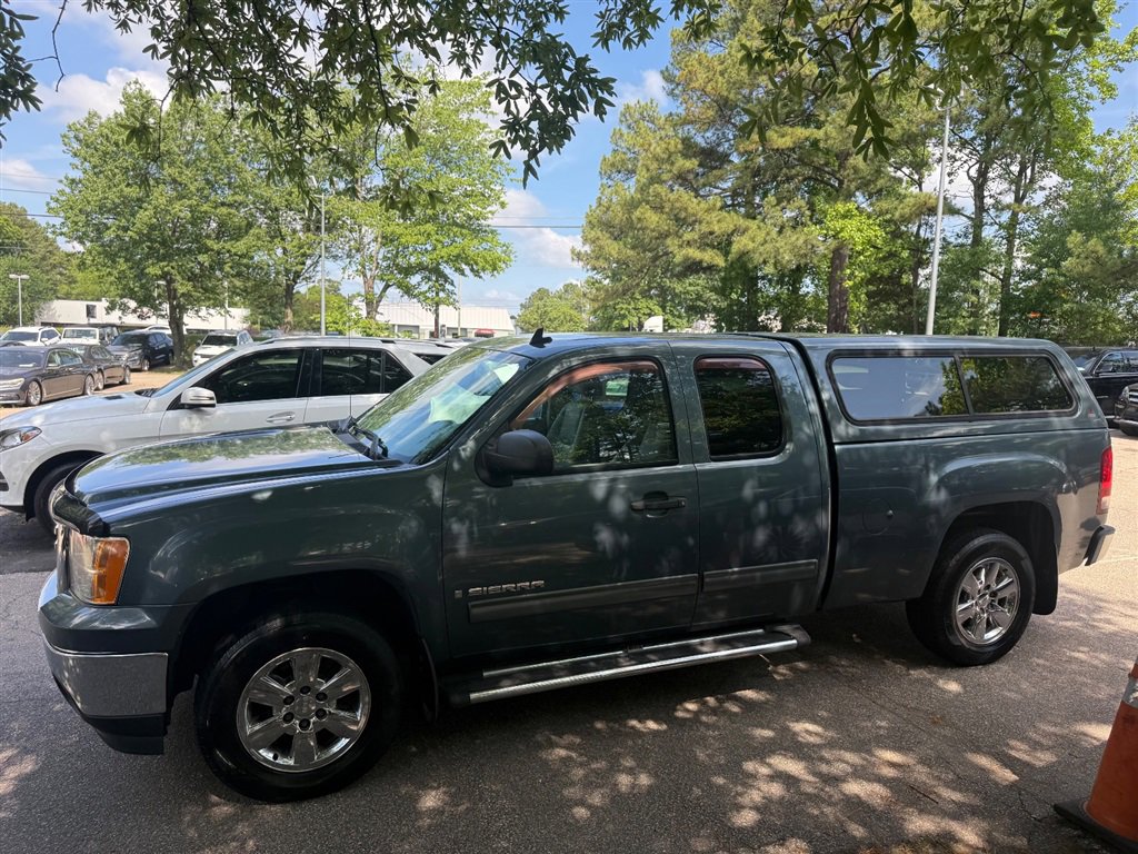 Used 2008 GMC Sierra 1500 SLE w/ Power Pack Plus RWD image 9