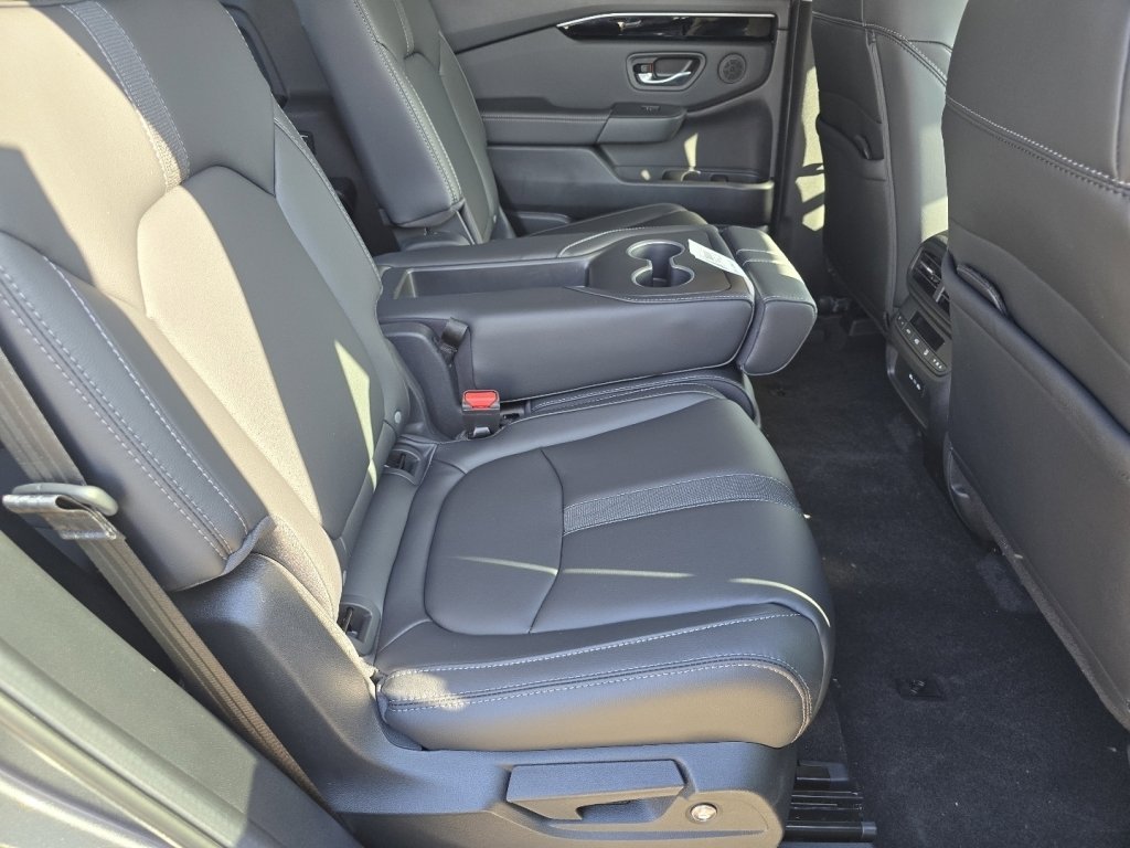 New 2025 Honda Pilot EX-L image 21