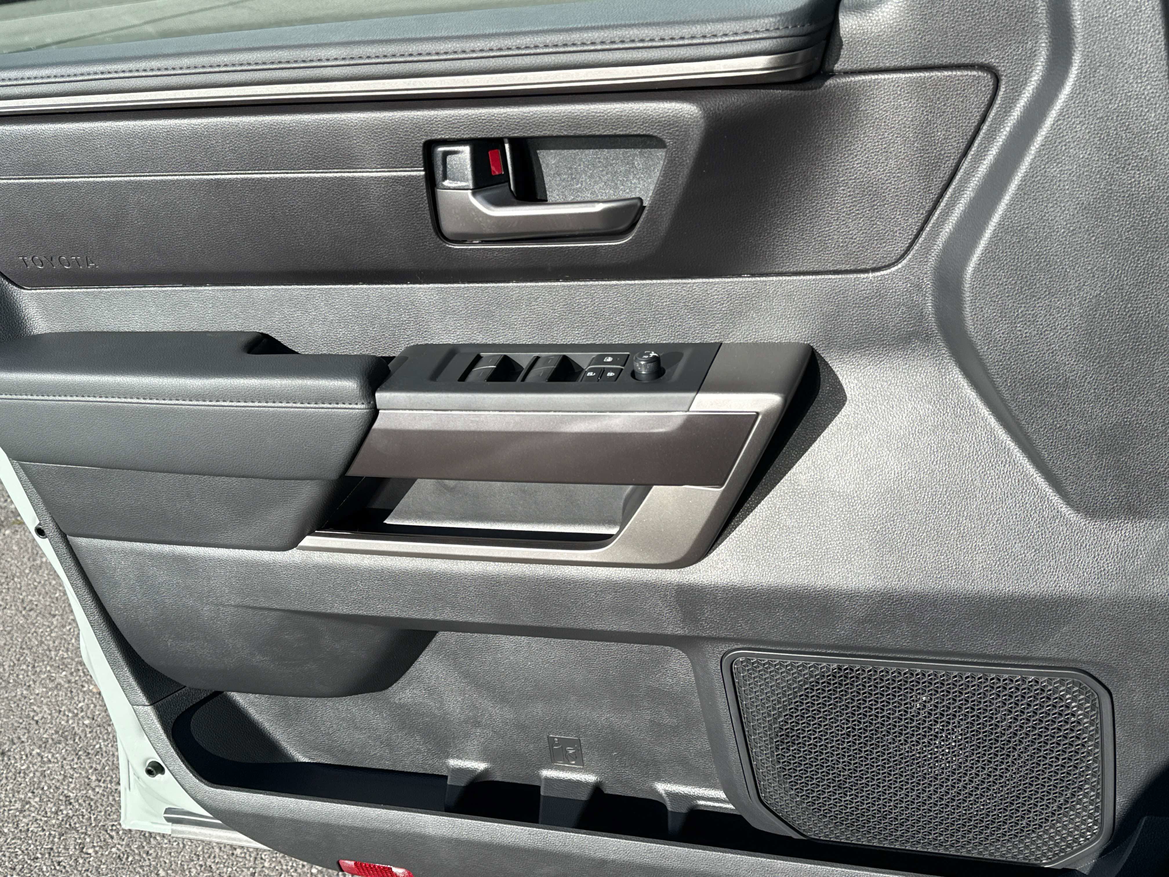 New 2026 Toyota Tundra SR5 w/ SR5 Convenience Package image 9