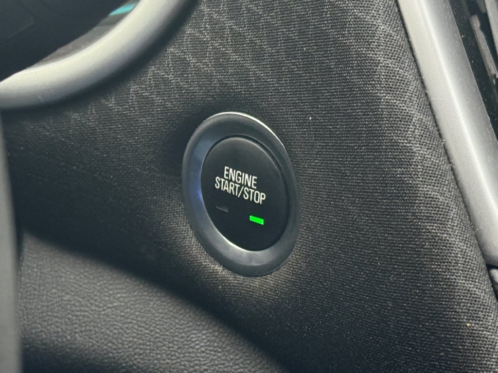 Used 2025 Chevrolet Malibu LT FWD image 28
