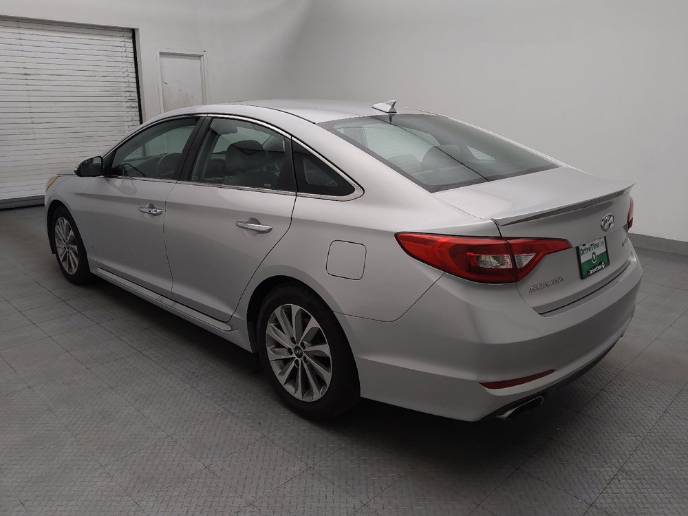 Used 2016 Hyundai Sonata Sport w/ Option Group 1V FWD image 5