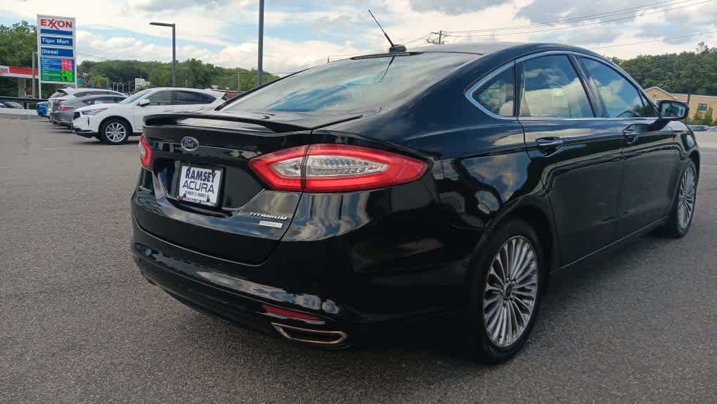 Used 2014 Ford Fusion Titanium FWD image 5