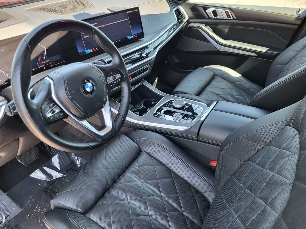 Used 2024 BMW X5 xDrive40i AWD/4WD image 11
