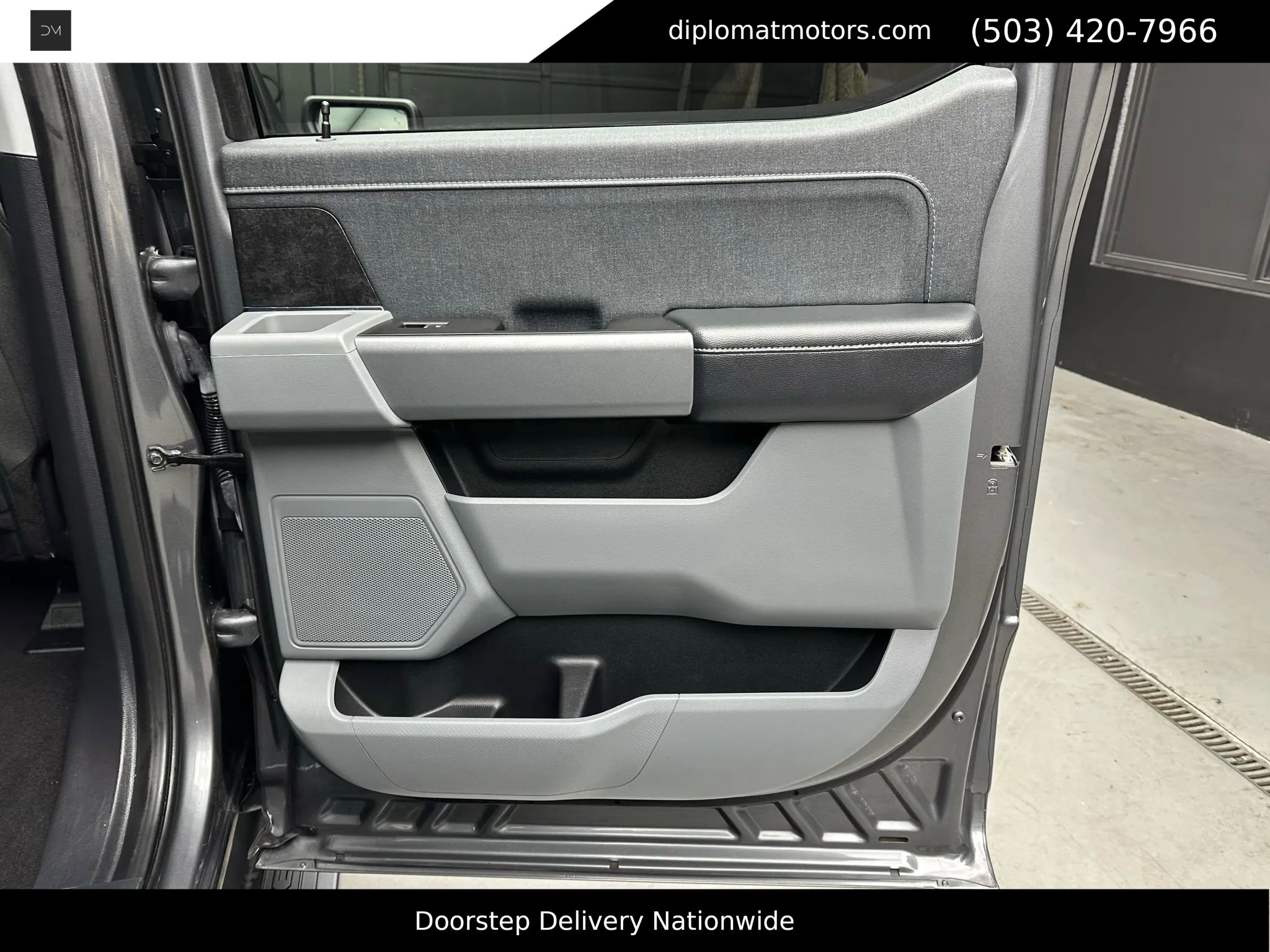 Used 2024 Ford F150 Lightning XLT image 27