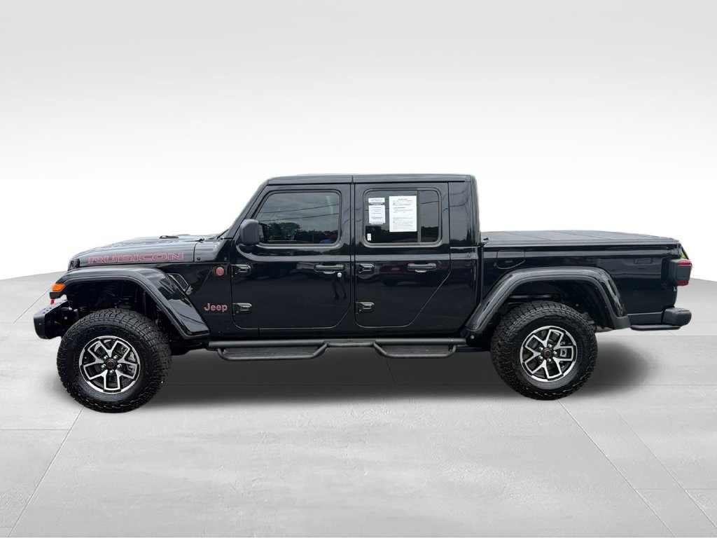 Used 2024 Jeep Gladiator Rubicon AWD/4WD image 2