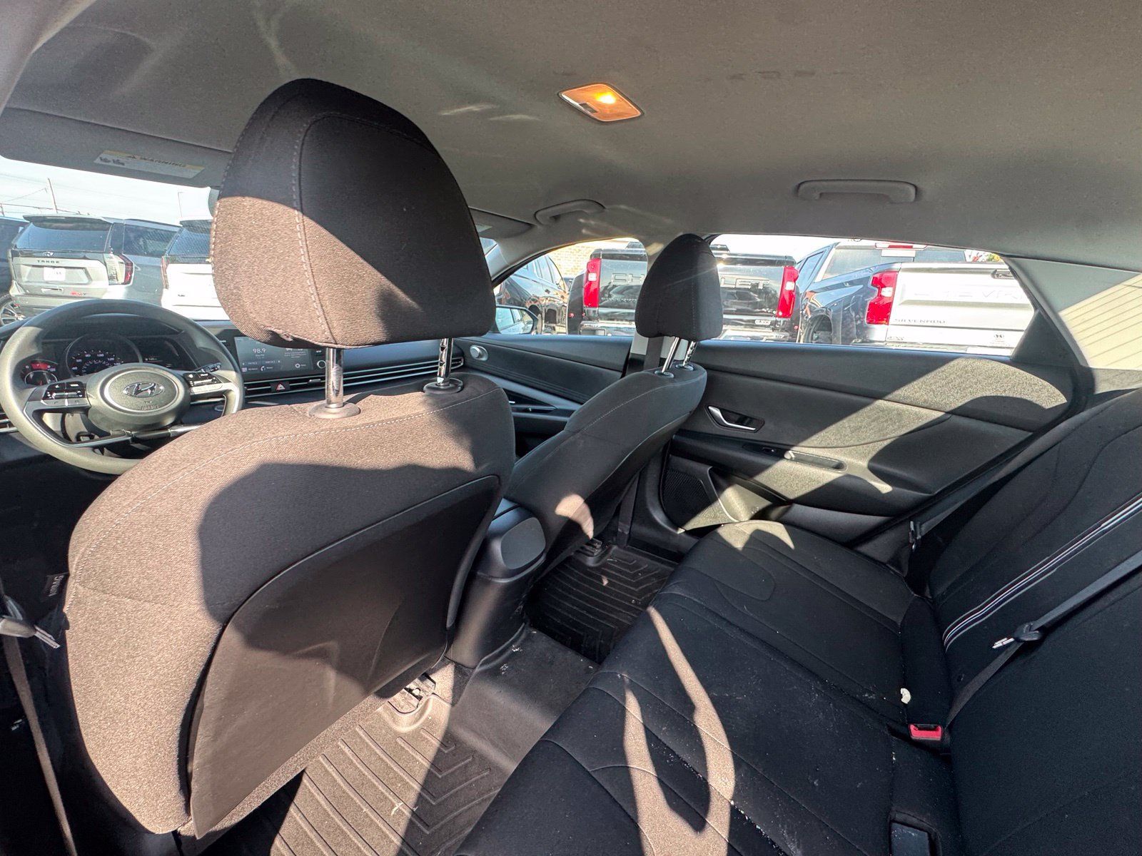 Used 2022 Hyundai Elantra SEL FWD image 24
