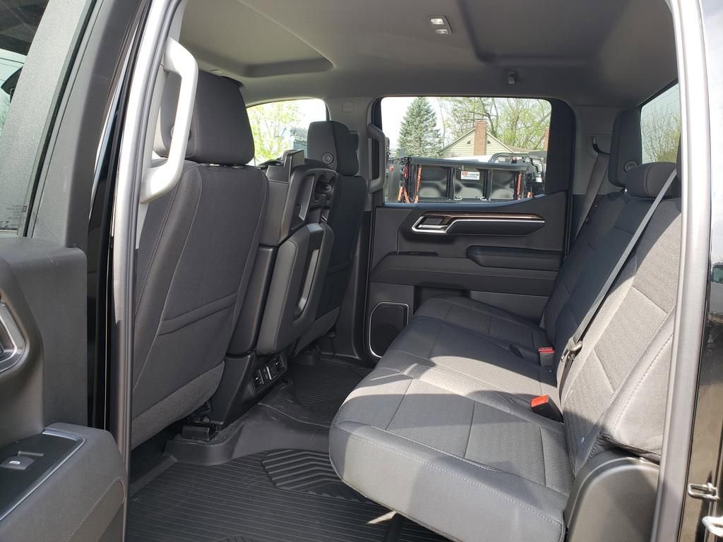 New 2026 Chevrolet Silverado 1500 LT w/ Z71 Off-Road Package AWD/4WD image 11