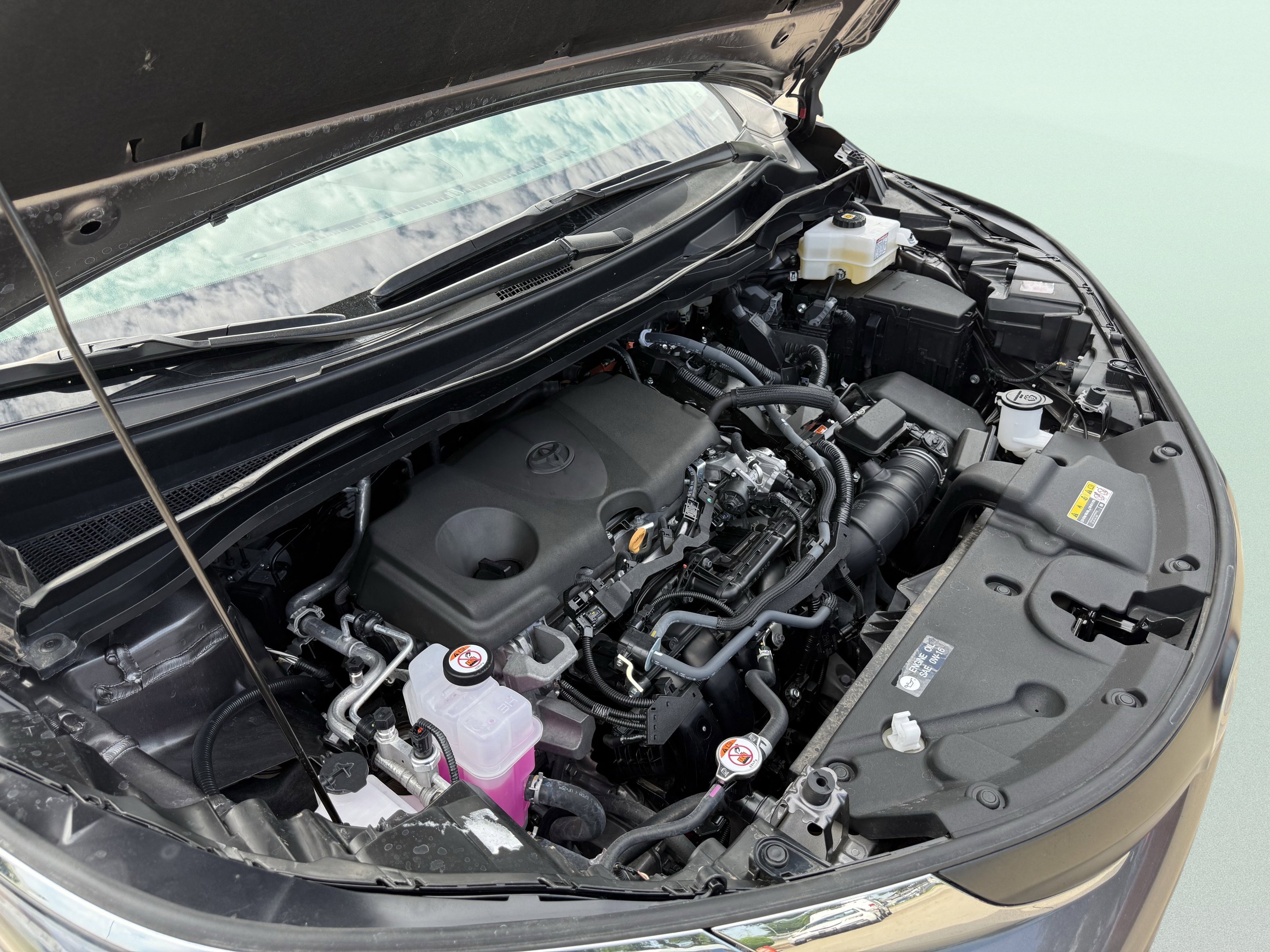 Used 2024 Toyota Sienna LE image 16