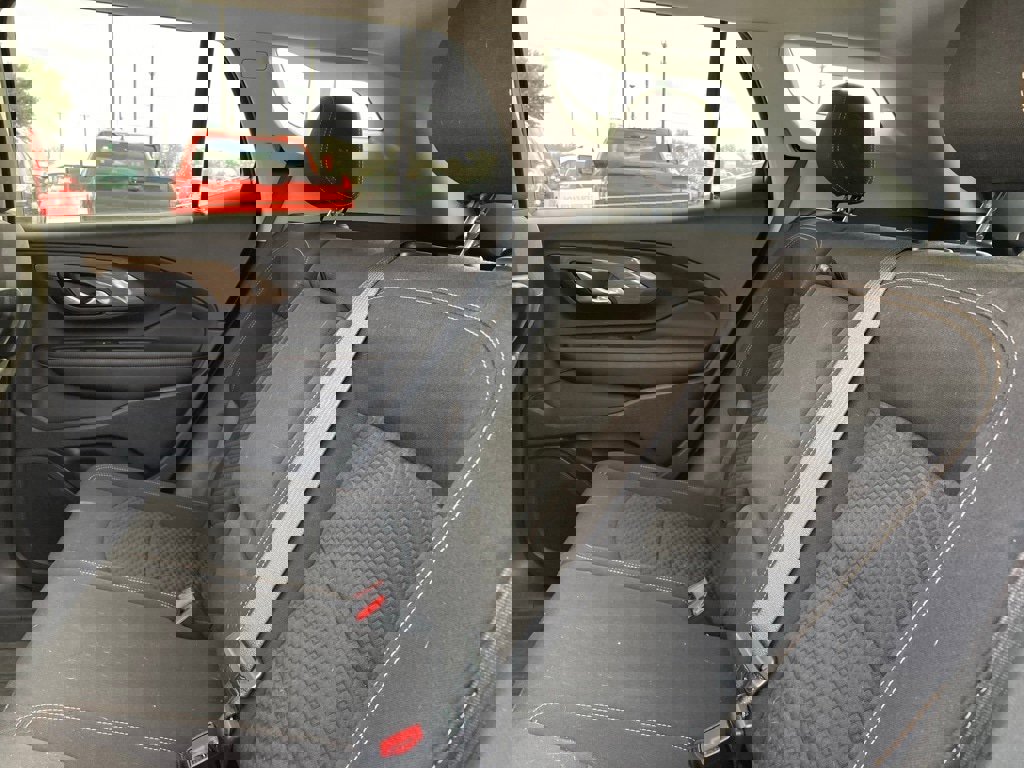 Used 2021 GMC Terrain SLE w/ Driver Convenience Package image 10