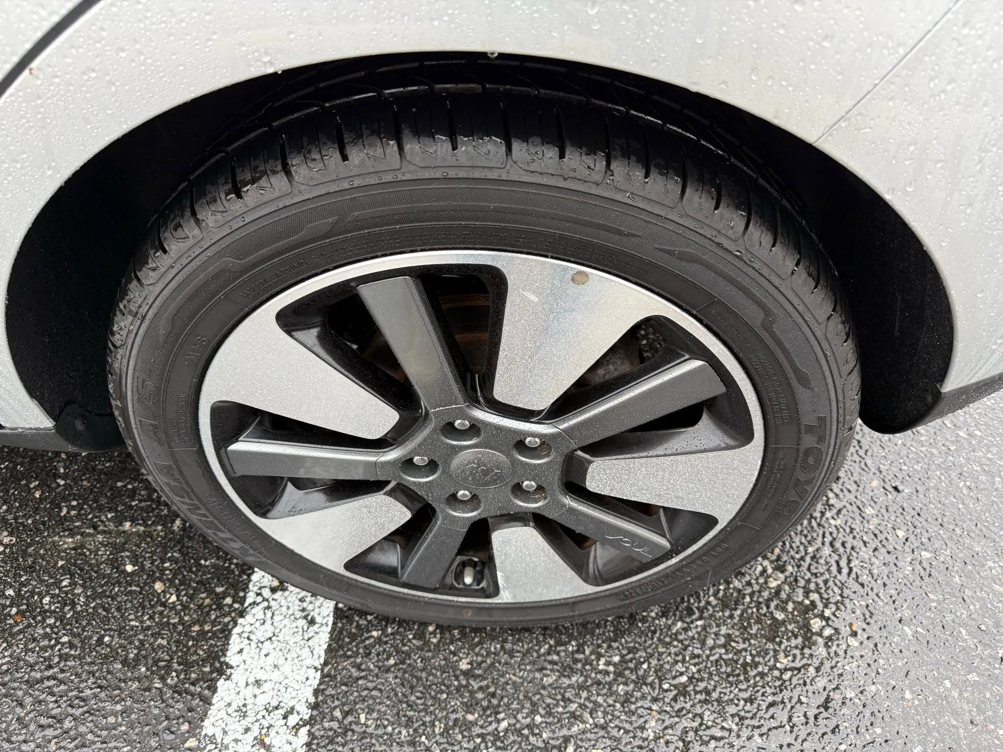 Used 2015 Kia Soul ! w/ Sun & Sound Package image 9