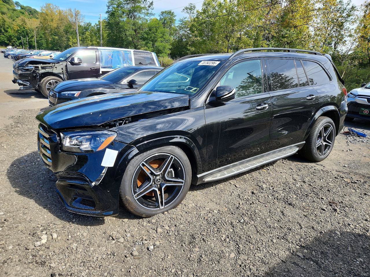Used 2026 Mercedes-Benz GLS 450 4MATIC image 3