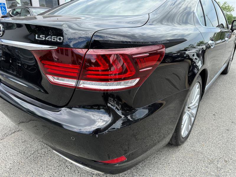 Used 2013 Lexus LS 460 w/ Comfort Pkg RWD image 22