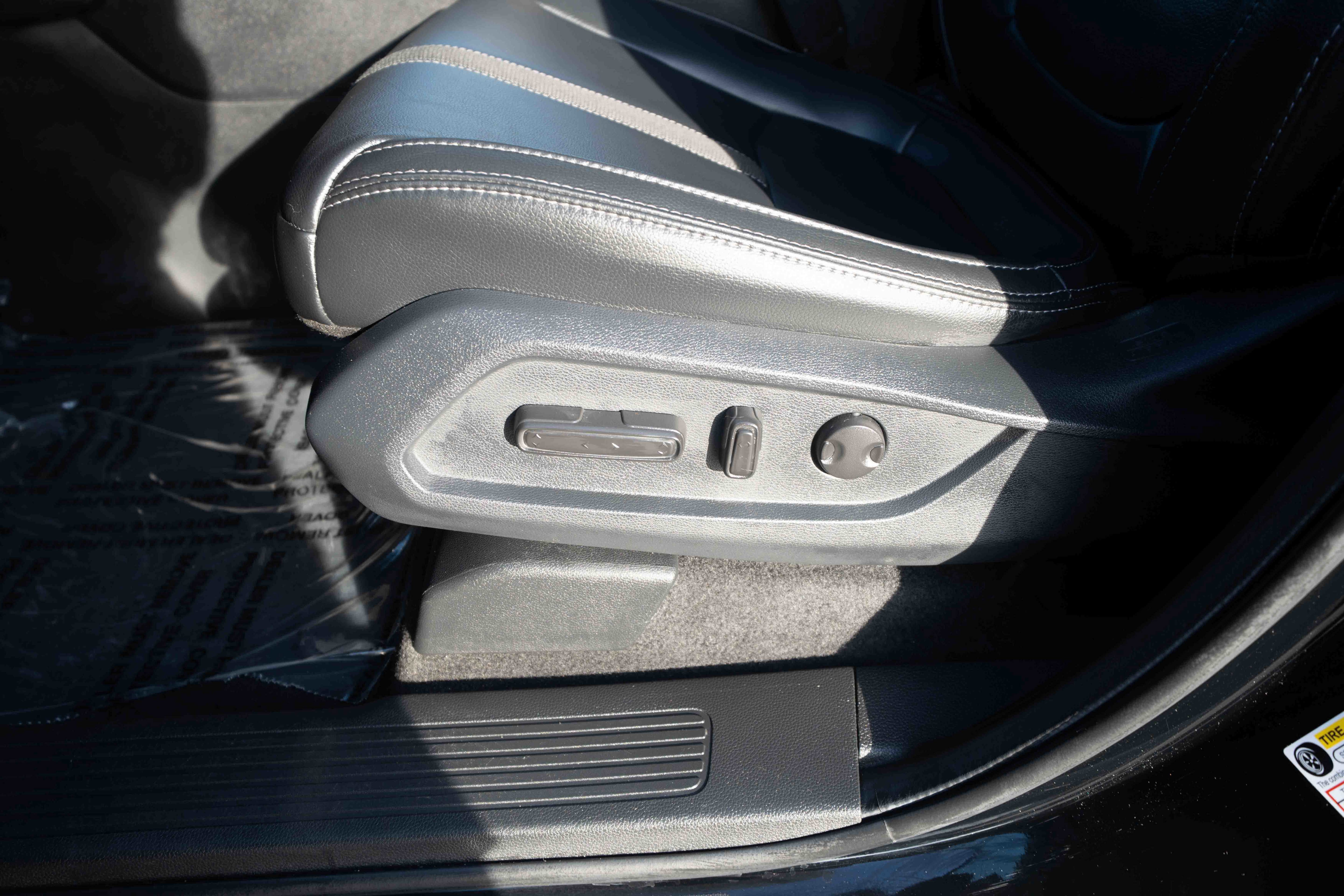 Used 2024 Honda Pilot Touring image 12