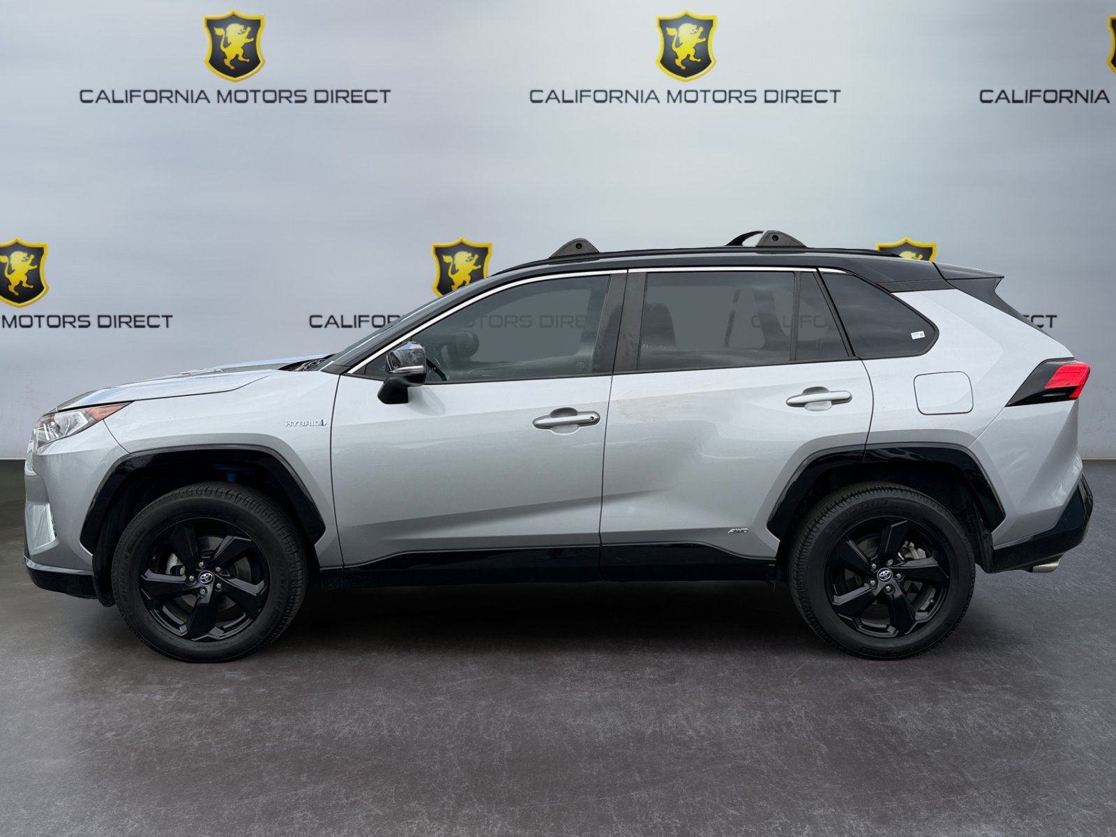 Used 2020 Toyota RAV4 XSE w/ XSE Grade Weather Package AWD/4WD image 2