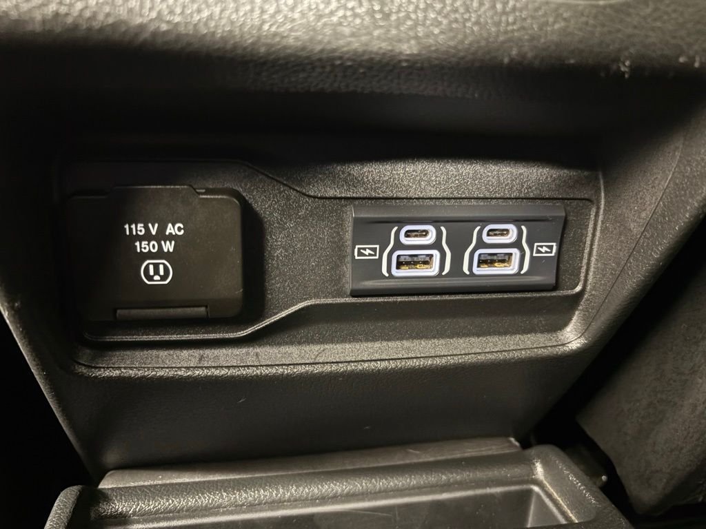 Used 2024 Jeep Grand Cherokee L Limited w/ Luxury Tech Group II AWD/4WD image 37