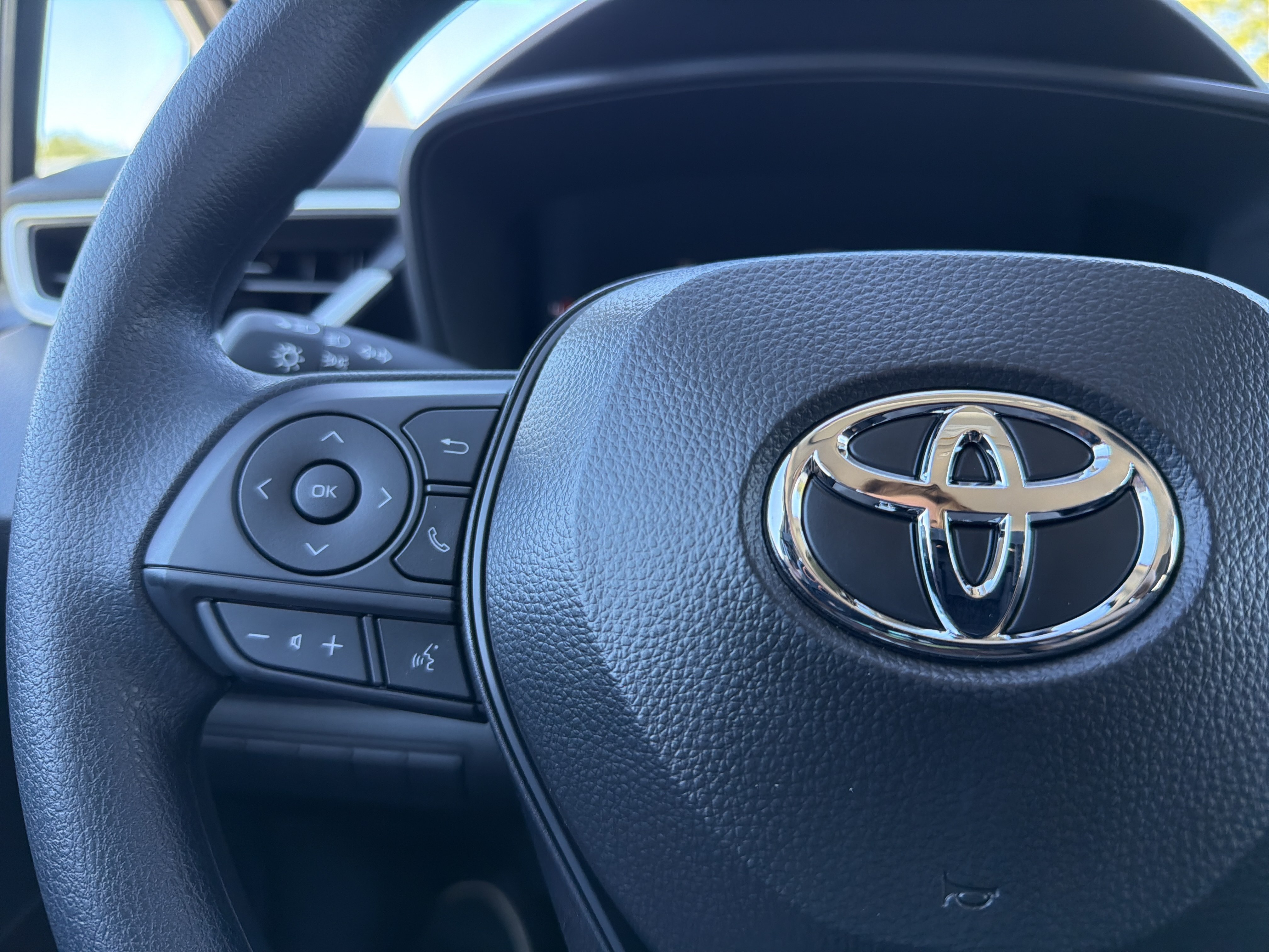 New 2027 Toyota Corolla LE FWD image 27