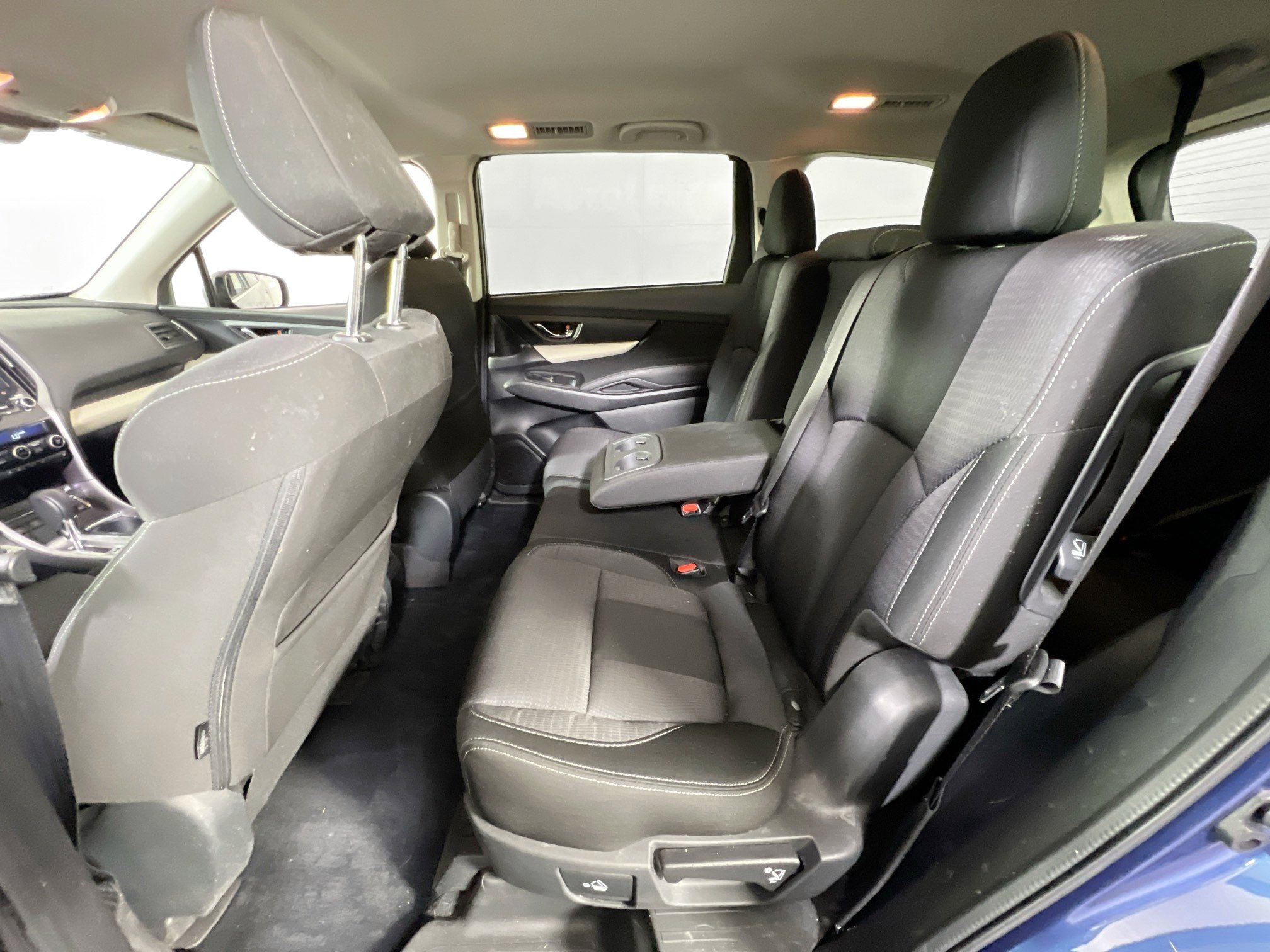 Used 2021 Subaru Ascent Premium w/ Convenience Package AWD/4WD image 23