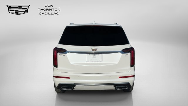 Used 2022 Cadillac XT6 Premium Luxury w/ Technology Package FWD image 4