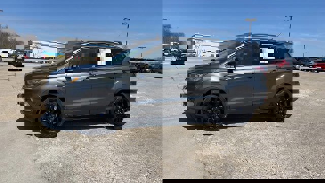 Used 2017 Ford Escape Titanium image 5