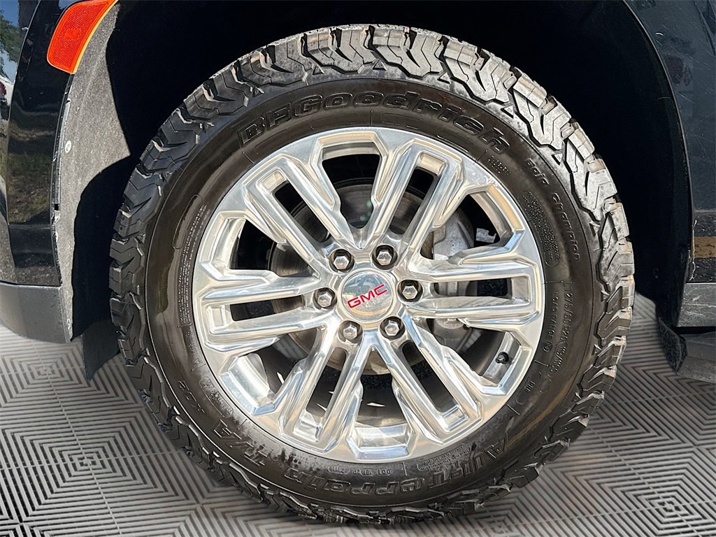 Used 2022 GMC Yukon XL SLT image 35