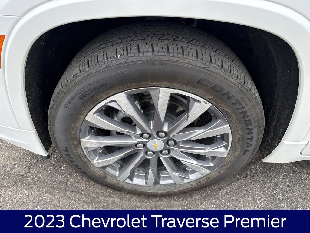 Used 2023 Chevrolet Traverse Premier w/ LPO, Floor Liner Package AWD/4WD image 10