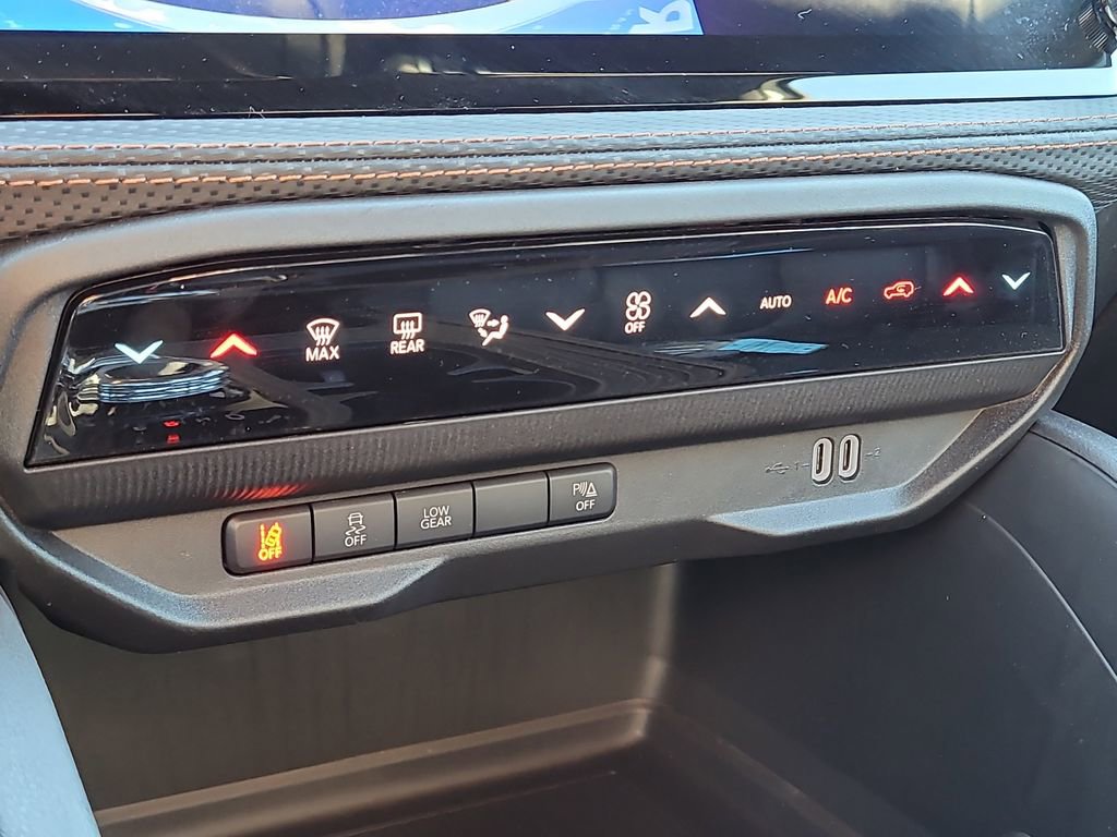 New 2026 Jeep Cherokee Limited image 26